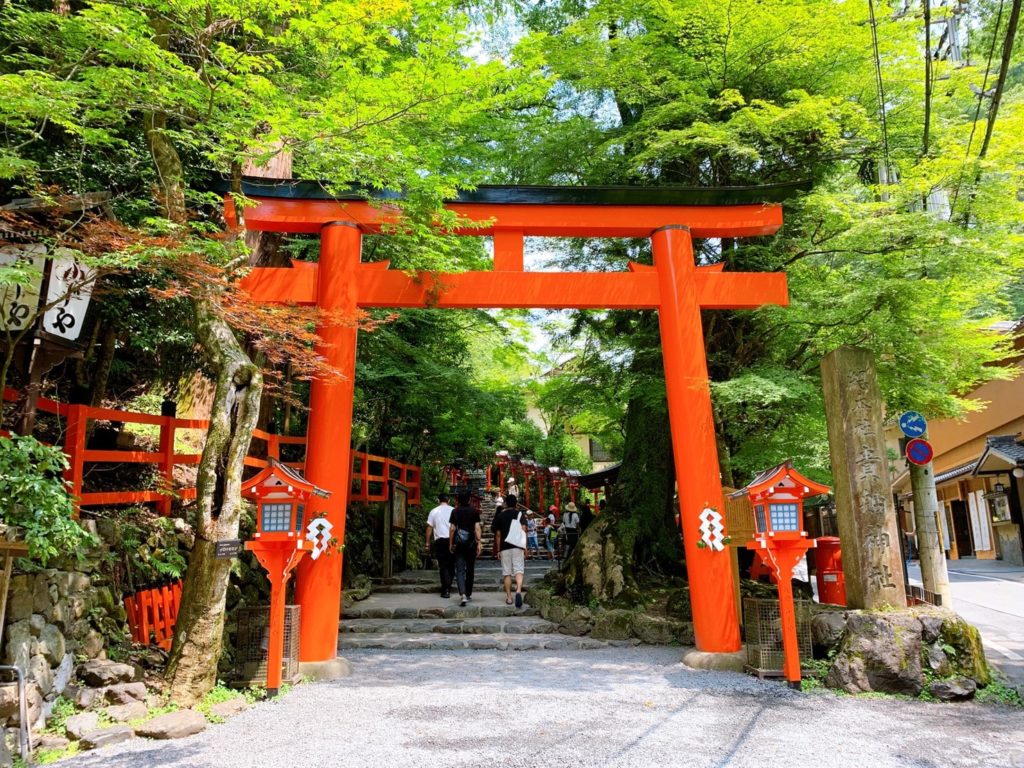 貴船神社　鳥居